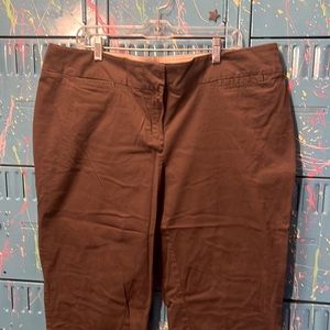 Avenue Signature Chinos. Brown. Size 18. W410